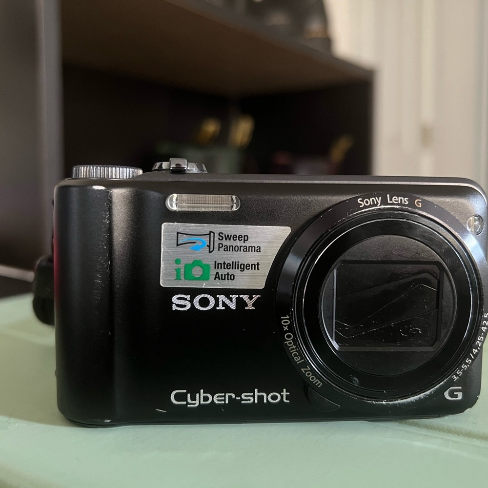 Sony Cyber-shot DSC-H55
